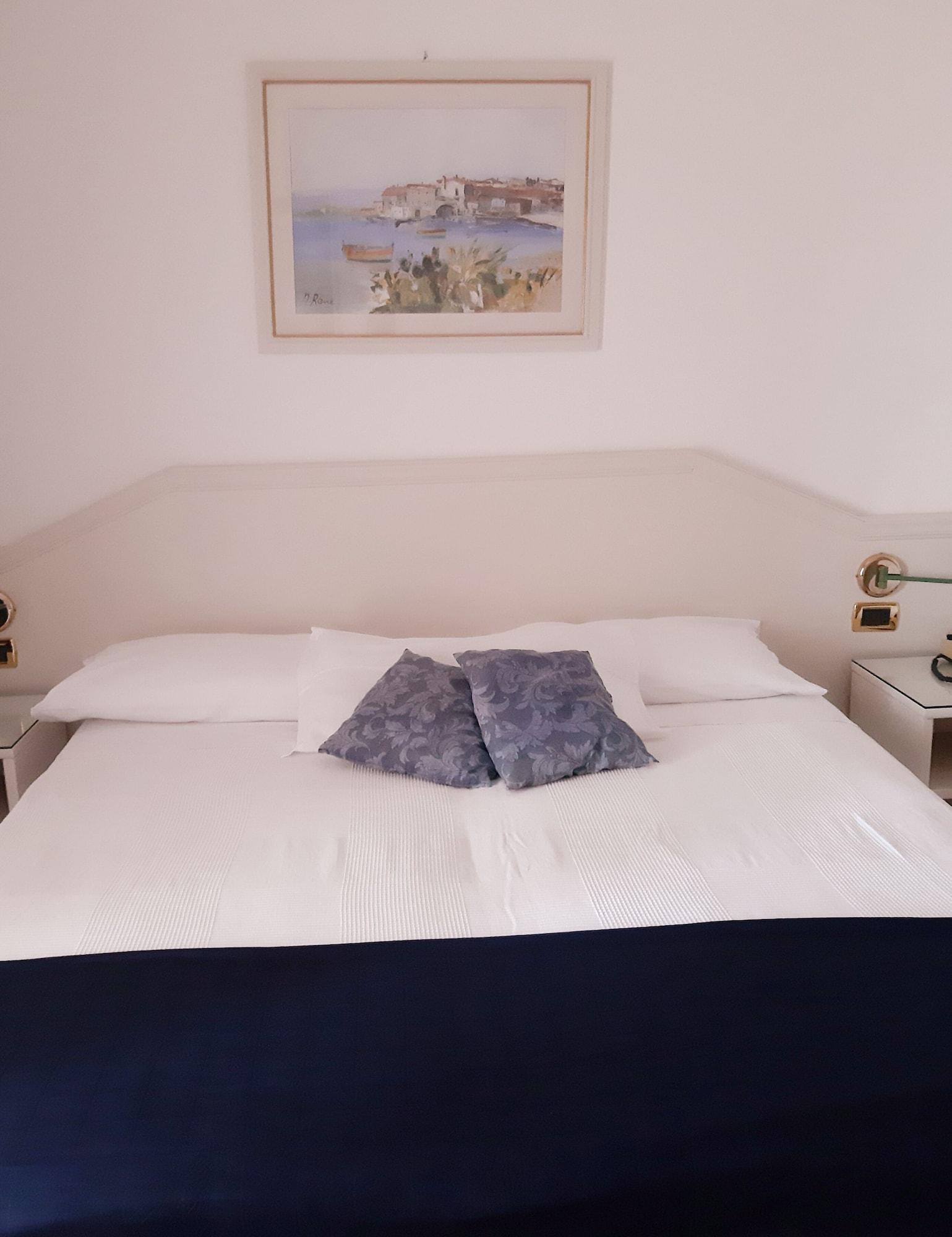 Andromaco Palace Hotel ตาออร์มินา ภายนอก รูปภาพ