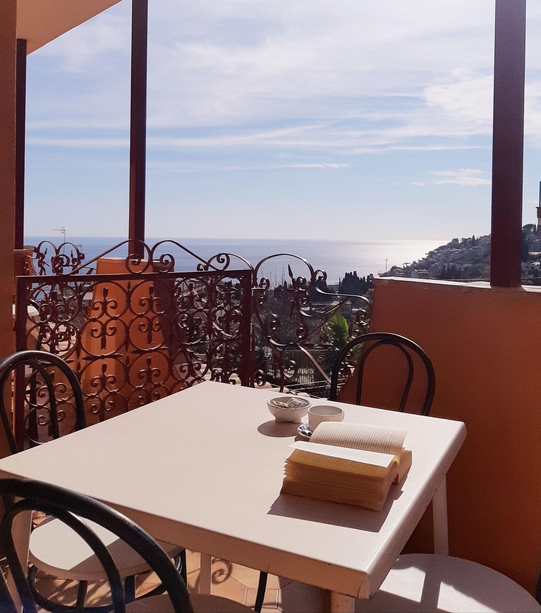 Andromaco Palace Hotel ตาออร์มินา ภายนอก รูปภาพ
