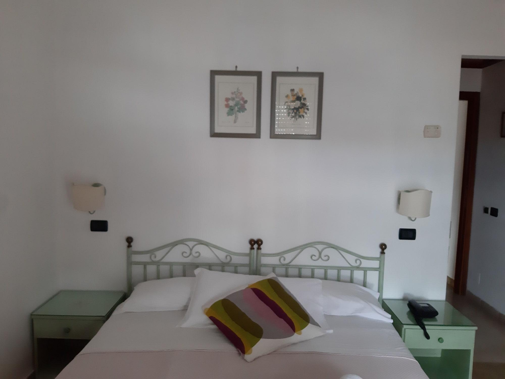 Andromaco Palace Hotel ตาออร์มินา ภายนอก รูปภาพ