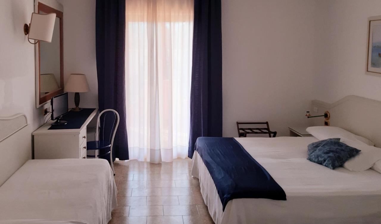 Andromaco Palace Hotel ตาออร์มินา ภายนอก รูปภาพ